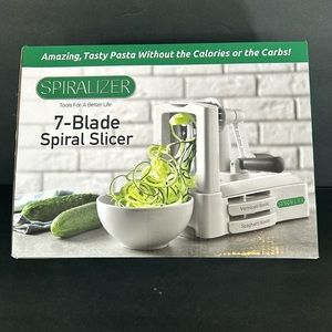 Spiralizer NIB 7 Stainless Steel Blades Spiral Slicer for Vegetables & Fruits
